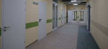 Двери для больничных палат и кабинетов
